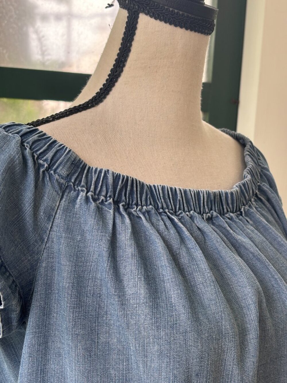 Cloth & Stone Anthropologie Chambray Off-Shoulder Dress M - Picture 2 of 6